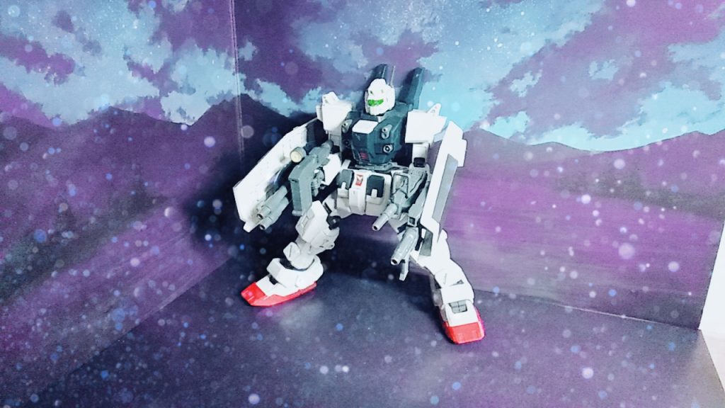 射撃ポーズ！ビームサーベルは無いです。