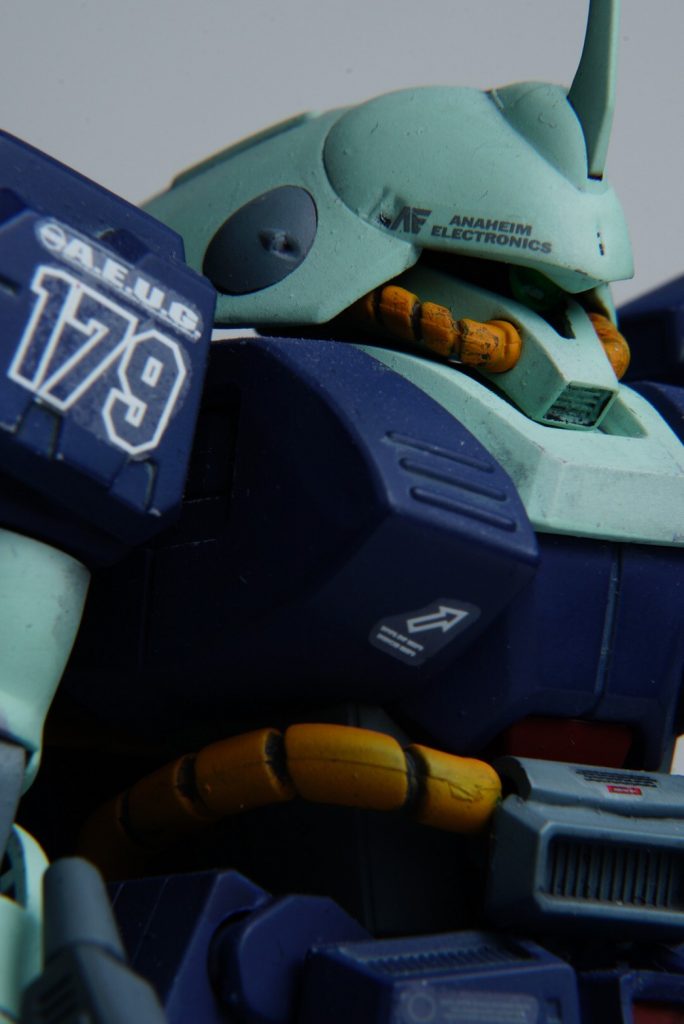 やっぱりどうみても連邦系には程遠い見た目wこんな感じで遊び心で作ったマラサイでした。