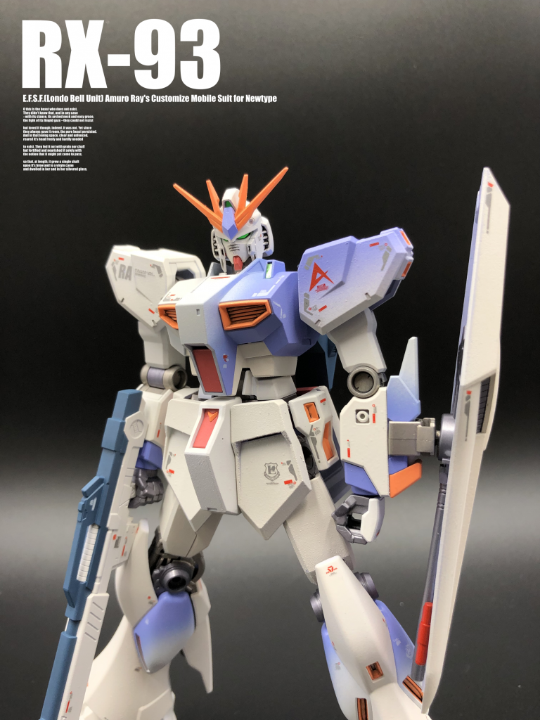 EGはカメラアイの黒い輪郭を影で表現する構造ですが、これは本当にいいです。HGも基本、この構造でいいのでは?とも思います。今回は蛍光グリーンで塗装しています。