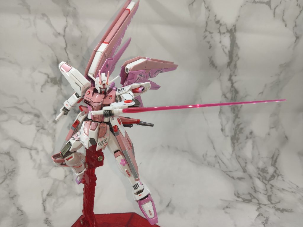 HGCE 新生自由鋼彈 粉紅配色–5枚目/制作者：@fox_chi_zeng