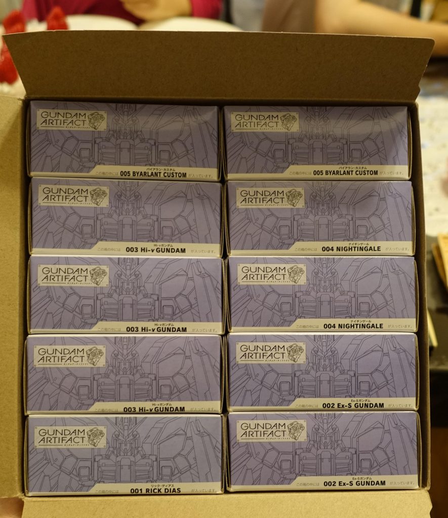 BOXには1種類2個ずつ入ってるかと思いきや、リックディアスは一つだけ。ハイニューが3つも(笑)。赤黒二種のリックディアス作りたかったけど、欲を言いだしたらキリがないですね。