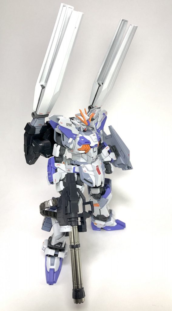 ナラティブガンダム ゼフィリウス カウンター。いわゆる遊撃・迎撃戦装備です。ガトリングガンは当初シルヴァ・バレト・ヴァーディア用に考えていたものでしたが微妙にしっくりこなくて、最終的にはゼフィリウス用にしています。