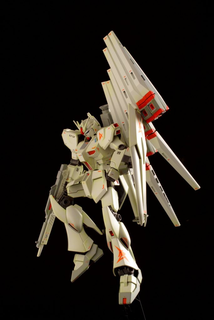 色を決めるときに、この写真のイメージで考えていました。もうちょっと赤を減らしても良かったかも。本当のテストカラーは、赤は少ないんです。