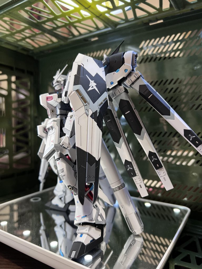 シールドのウマ面マークは白にしました✨なかなかいいと思うけど💦