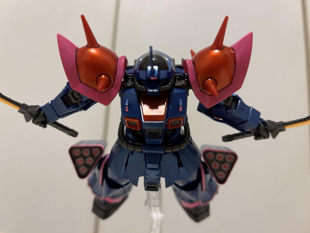 ガンダム戦記で一定ダメージをうけると、EXAMが発動してほぼブースト無限みたいな移動が出来たのが好きでした。その突撃のイメージw