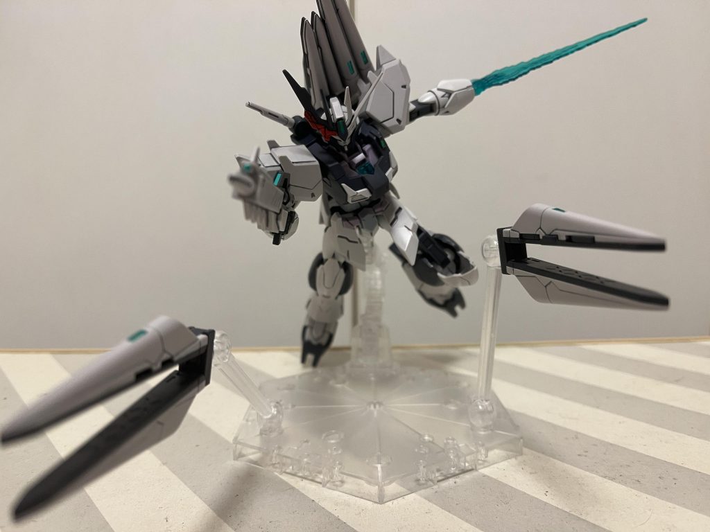 ファンネルと一緒に突撃!