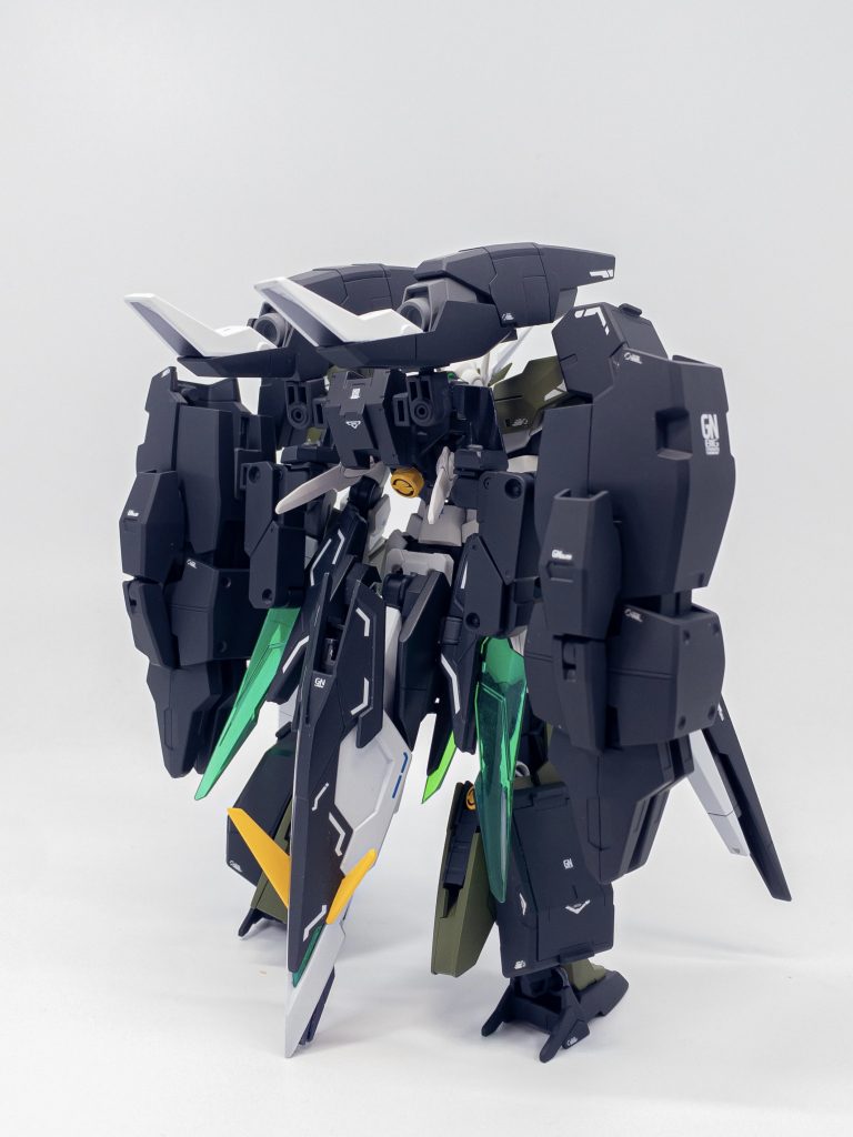 GNBW/C(キャノン)ビーム兵器による砲撃に特化したタウラスのメイン装備のひとつ。