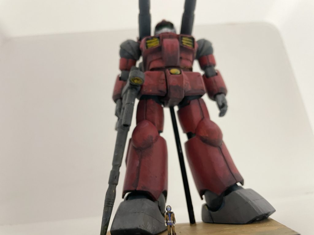 フィギュアがつくと大きさが分かります。