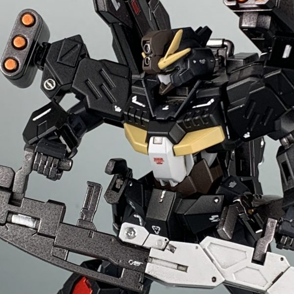 ダブルオーガンダムコマンドクアンタ　オニキス