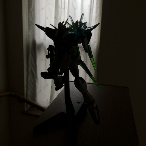 デスティニーガンダムE-K(エンジェル-カマエル)