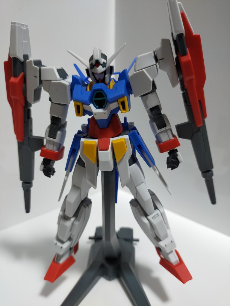 サクッと素組つや消しトップコート仕上げ。胸周りを少しだけシャッキリさせました。