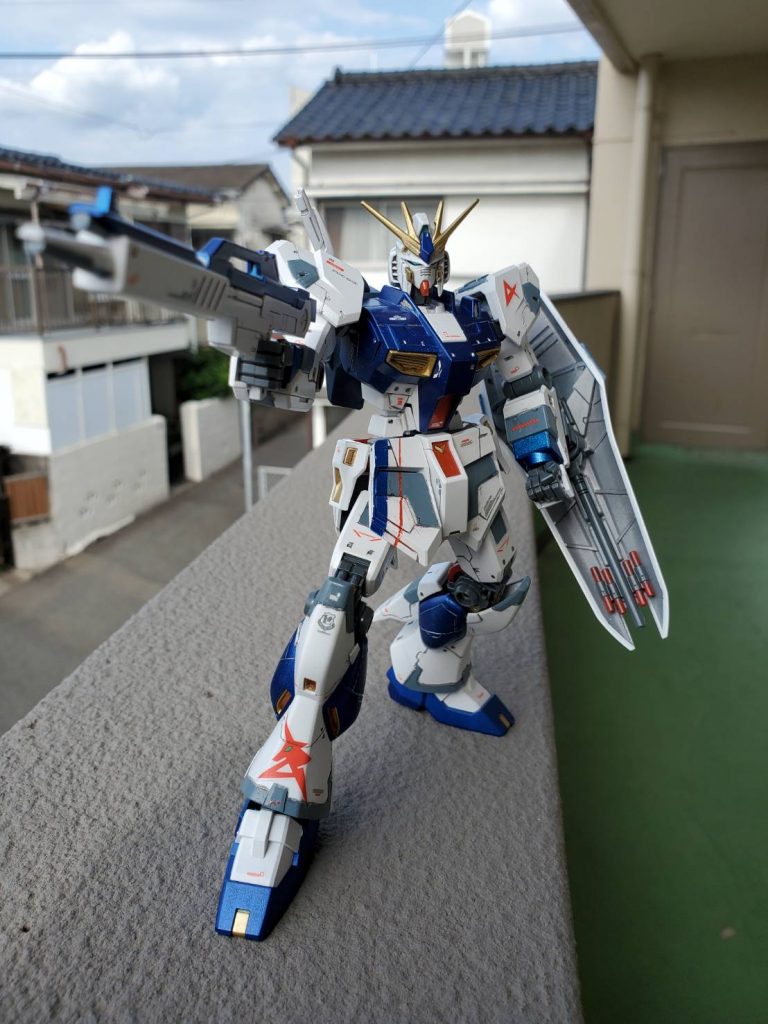 せっかくカッコよく仕上げてるし元々可動域が広いEGなんだから連休明けにアクションベースをプレゼントしようかな 