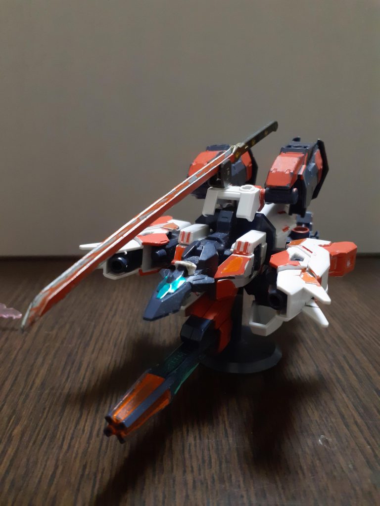 これがバーニングジュピターアーマーです。ほぼ色変えと少しだけ改造したぐらいになります。