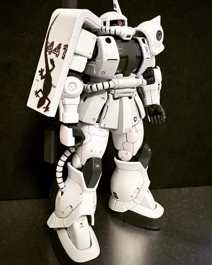 HG ザクII ホワイトオーガー–3枚目/制作者:uni_corn_g