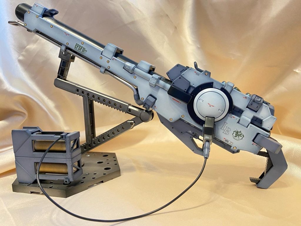 Hi-νガンダム専用ハイパーメガバズーカランチャー–2枚目/制作者：姫パパ