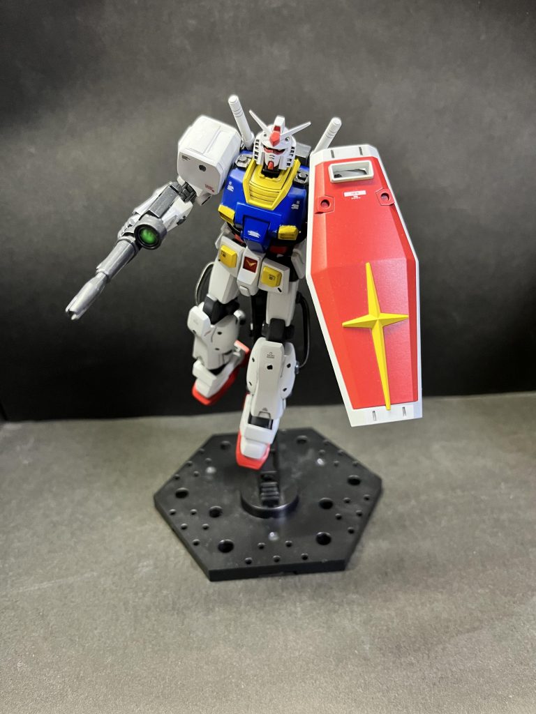 サンダーボルト16巻表紙風ポージング胴体と肩の関節ディテールもプラ板と市販パーツで再現しました✨