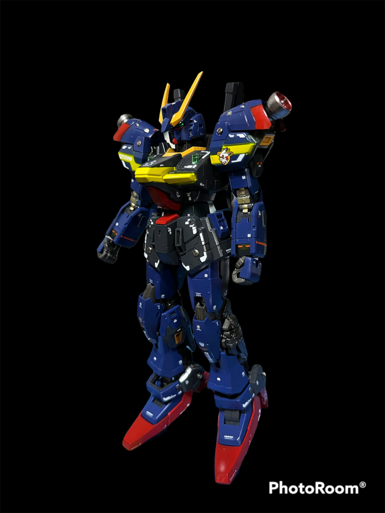 本体ティターンズカラーで胸部に黄色ラインアンテナ延長　スリッパ延長&ハイヒール化肩にブースター追加　各所に溝掘&メタルパーツ追加