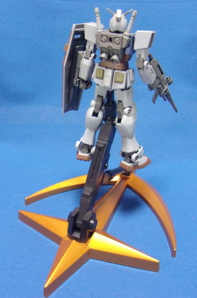 お尻の肉抜きも塞いでいます。