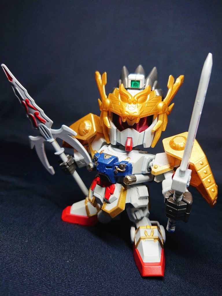 馬一族の赤目は馬超と同じシステムです。なお、馬超では目の部分にバイザーとしてクリアパーツが使用されています。