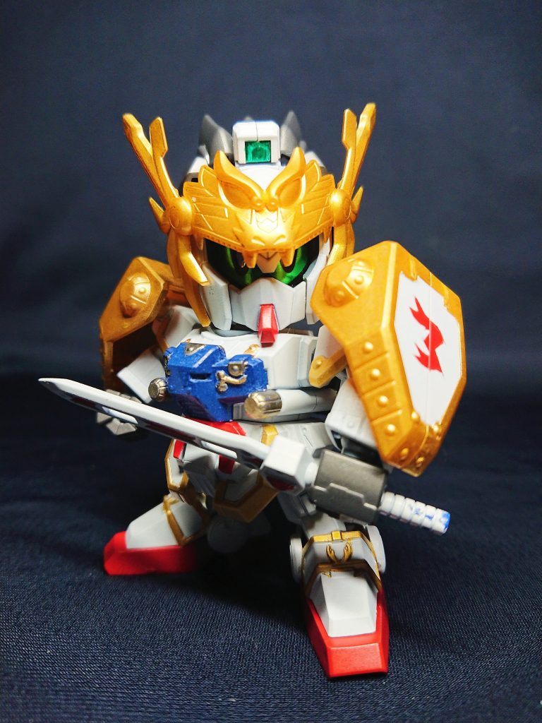 異民族の反乱を平定した軍功により、獅子王の異名で呼ばれることになった西涼の勇将。霊帝への忠誠心厚い忠臣であったが、董卓により反乱首謀者の濡れ衣を着せられ、雒陽宮殿の地下牢に投獄されてしまう。