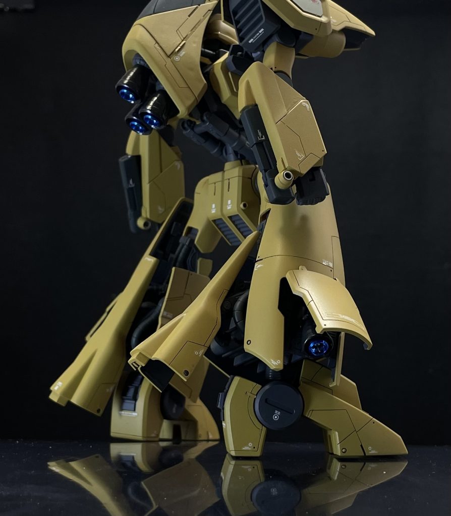 背面ディテールは変形後も考慮しました。けど、ハゲが怖くて、変形させてません(^^;;