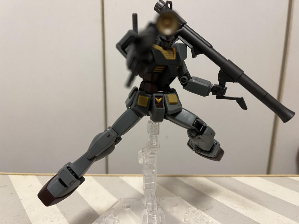 バズーカもグリップが可動するので、肩担ぎが自然に！