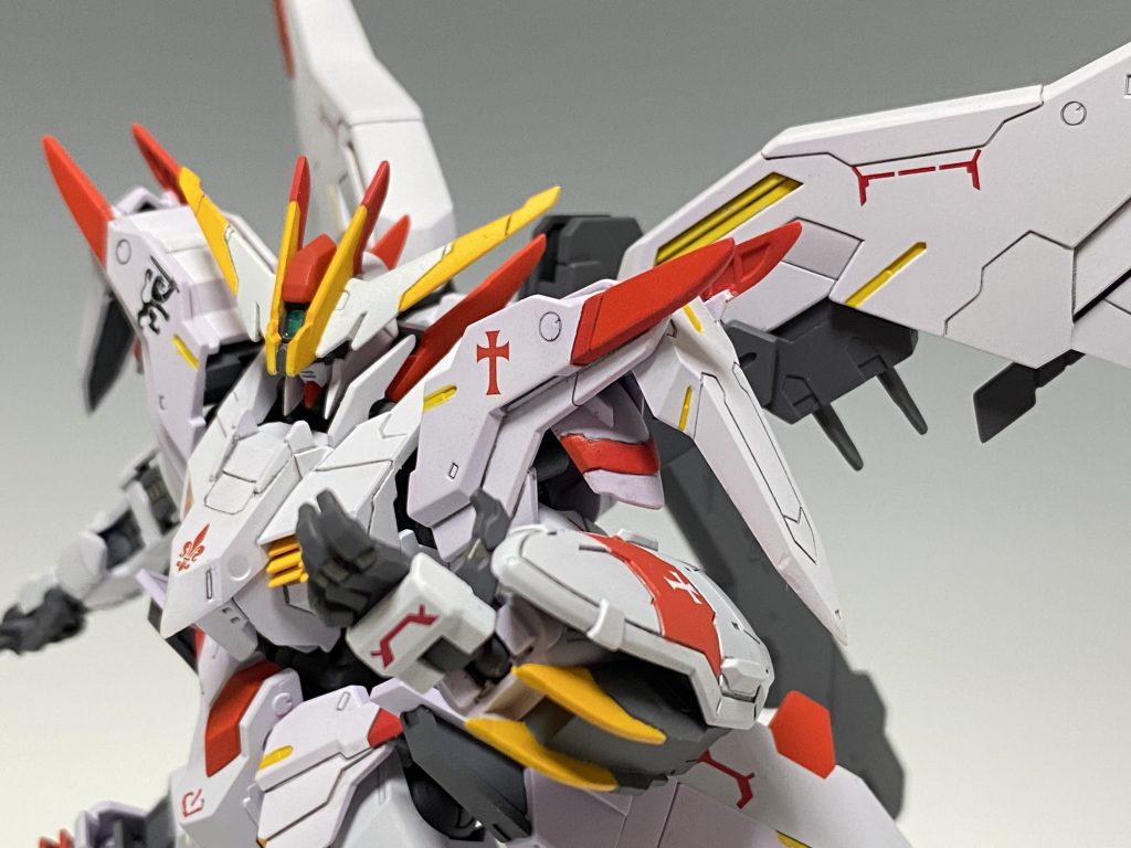 マスキングによる塗り分けが大変でした