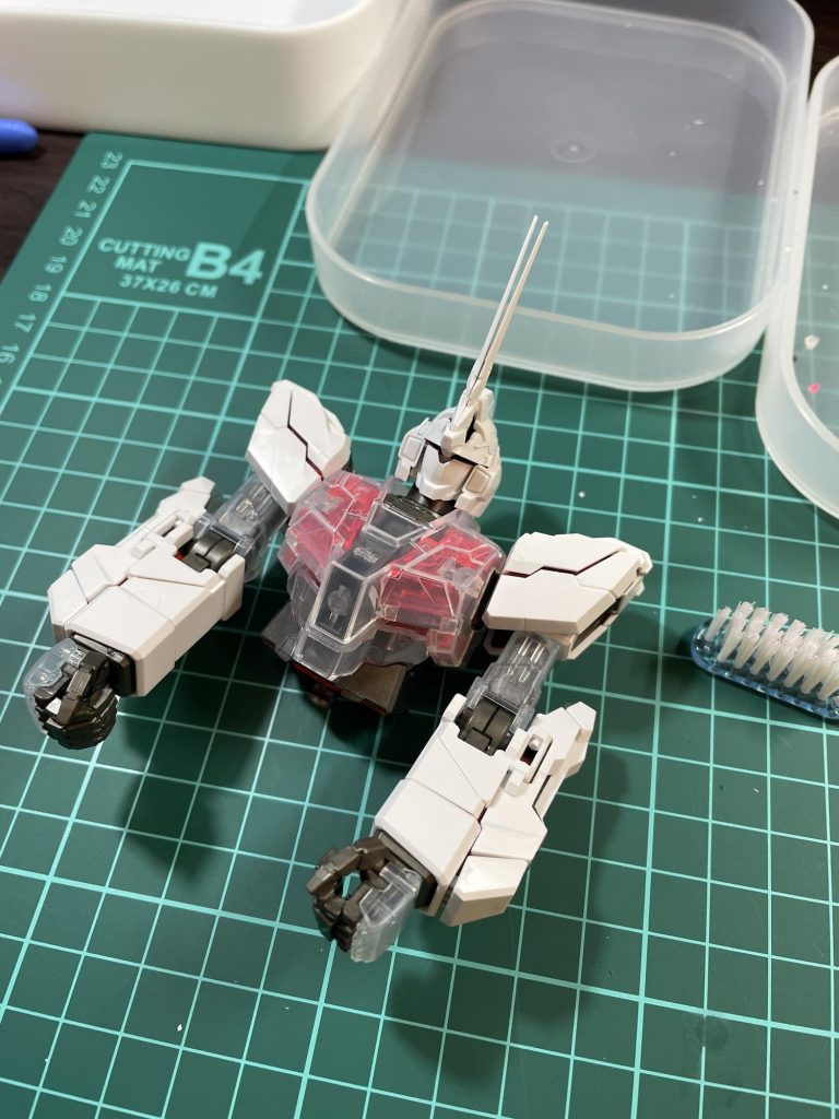 Mステ出演したときの嵐の衣裳だなと思いながら仮組み。敵もこんなの向かってきたらびっくりよ。