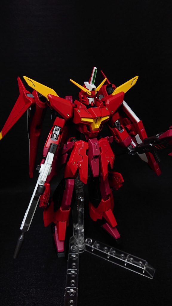 ミキシングで使用したパーツ頭部　　　　：ジャスティスガンダムボディ　　　：ガンダムイージスナイト腰部　　　　：ガンダムイージスナイト肩　　　　　：ジャスティスガンダム腕部　　　　：ジャスティスガンダム脚部　　　　：ライトニングガンダム+ビルダーズパーツバックパック：ガンダムイージスナイト+セイバーガンダム武装　　　　：ジャスティスのシールド+とビームライフル　　　　　　　イージスナイトのランス