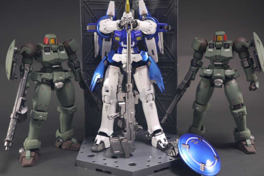 過去作で「ナラティブ組体操」をしていたリーオーを配置するとより様になりました