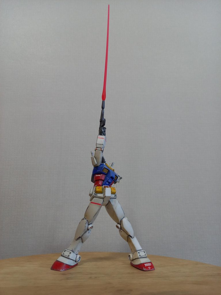 ビームライフルのビームはMGのビームサーベルを使用。