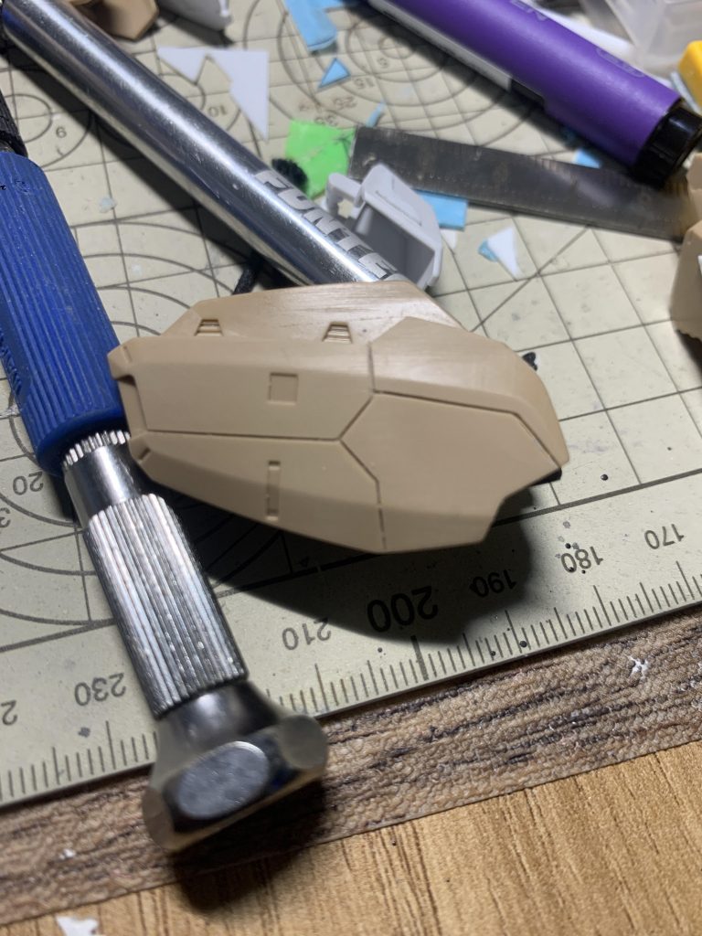 スジボリの脱力ってこんなかんじかーっていうのが会得できた感じ。わりかしガタツキなく綺麗に彫れたので満足。