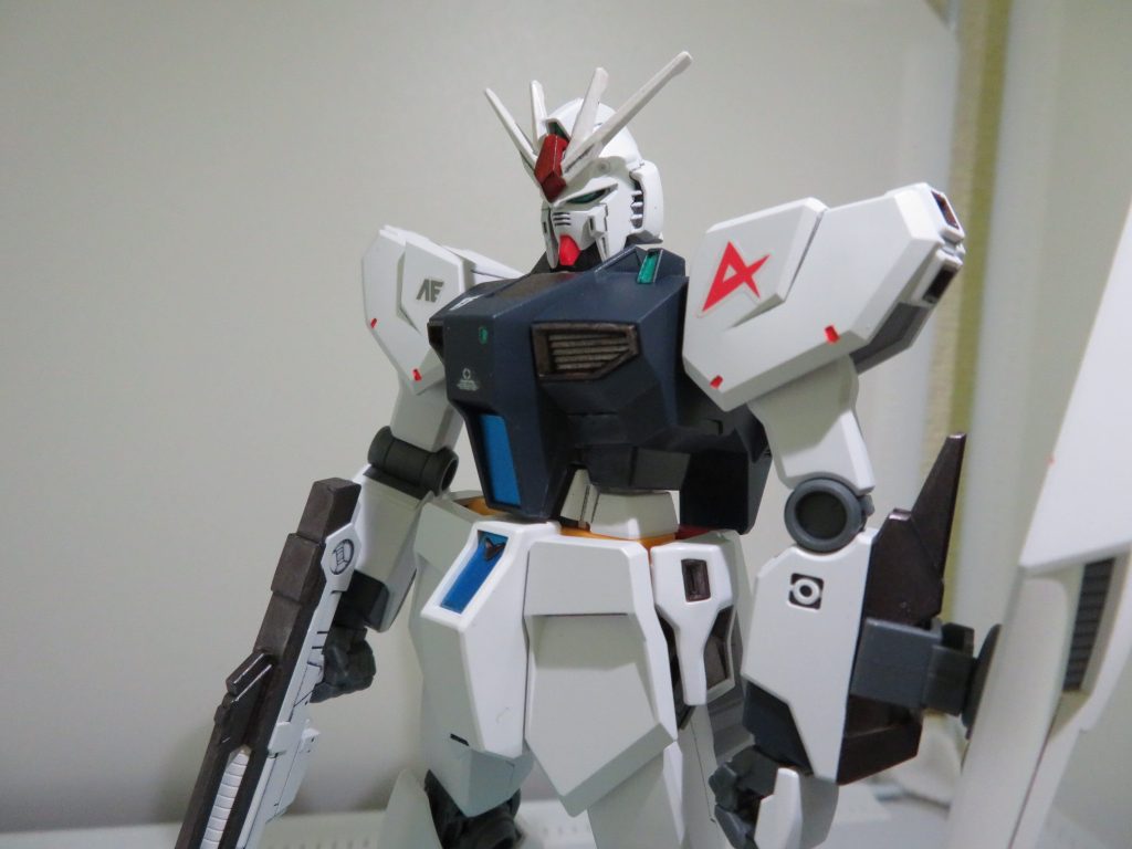 少しアップ。腰の内側を塗り忘れてますね…。