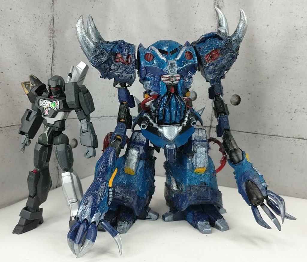 前回作ったアデルと2体とも特撮の悪役として作っているのですが作風が違うからあんまり合ってる感じはしませんねこれ…悪役シリーズはあと2.3体は作る予定