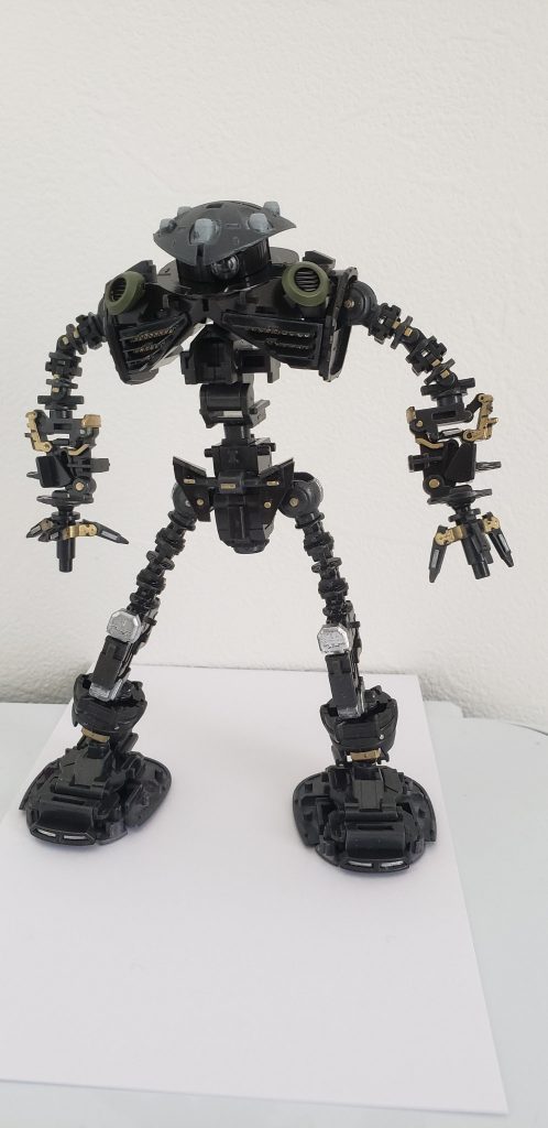 組み立てるとほとんど見えないけど、フレームもちょい塗り