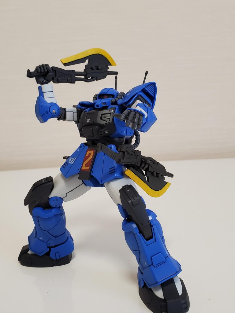 ヒートホーク装備で。目線が顔の向きに連動するのは感動しました。