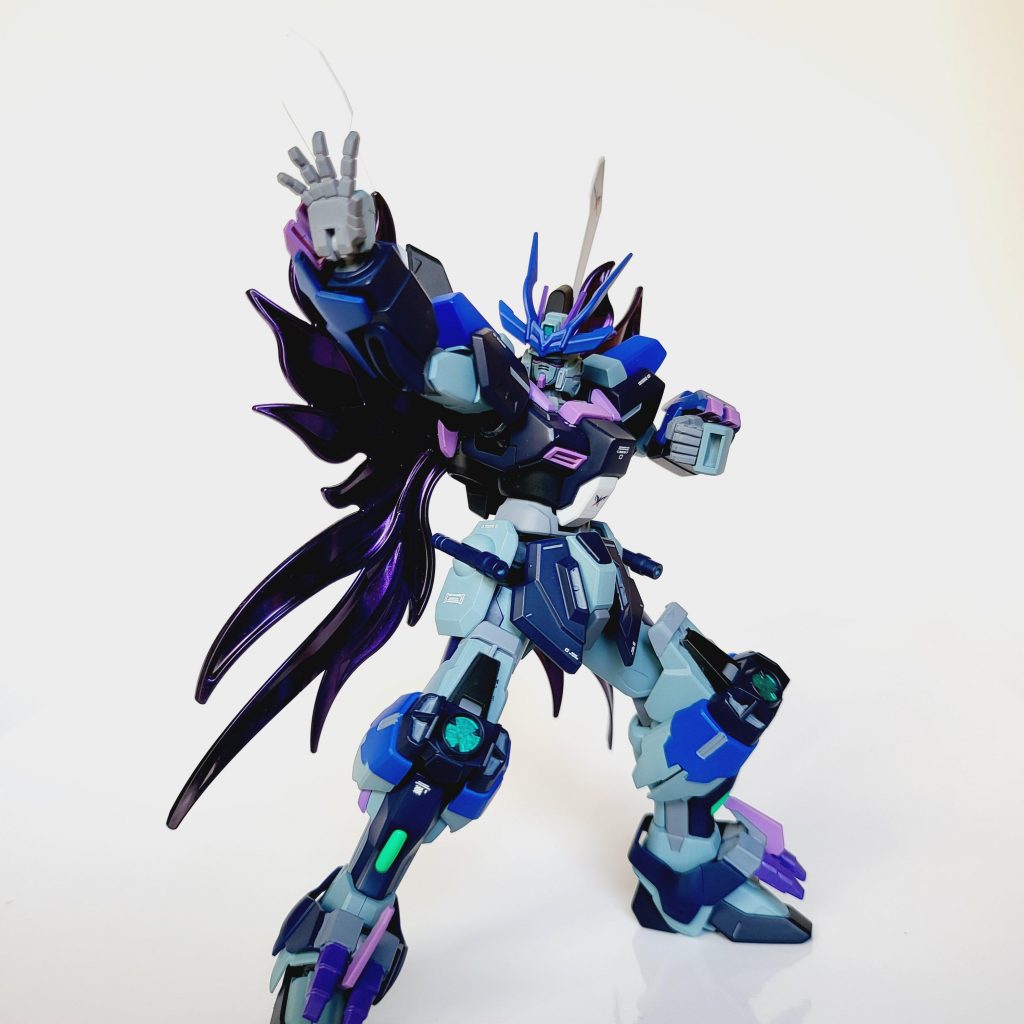 必殺!スターダム･フィンガー!!ベースが格闘機のため近接系の必殺技を所有する。実は刀を使わない方が強いのではないかと噂されているらしい。