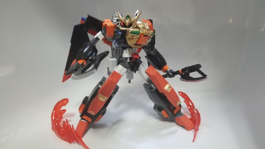 ・ブレイバートマホークブラストヴリジュアル同様の斧型装備。合体させて大型の斧にしたり、銃としても用いることが可能。