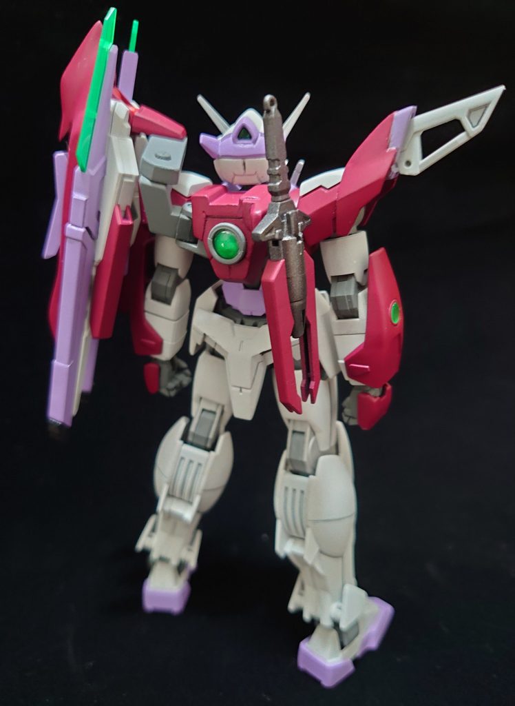 アロンダイト的な剣はネオジムを仕込んでバックパック脇にひっつくようになっています。抜刀時はサムネを見てください。