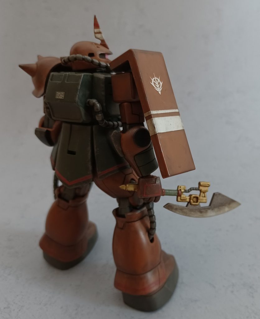 シールドのライン塗装はHobby JAPAN 2022年 4月号(No.634)の27項を参考にしてドレスアップ(☆∀☆)(本誌では、塗装ではなくハセガワ曲面追従シールを使用)