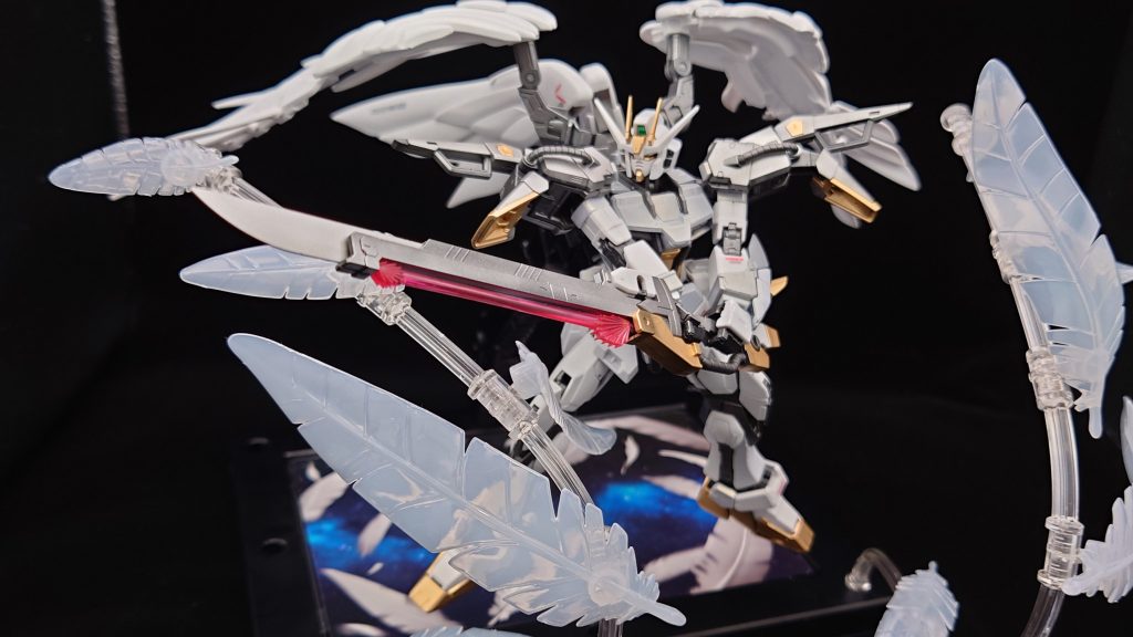 例え片手で扱えようと、大剣の両手持ちは浪漫だと思います。