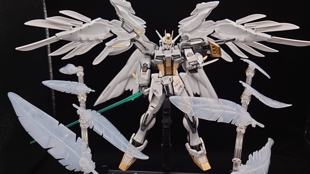 ストライクの奥の手？アーマーシュナイダー。勿論二本持たせる事も可能です。