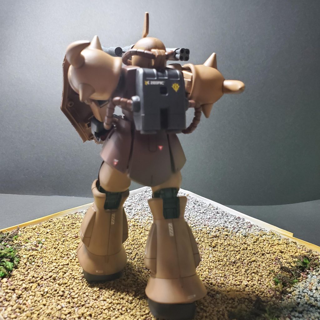 HG 陸戦型グフ(改)&ジオラマ–4枚目/制作者：ALEX11