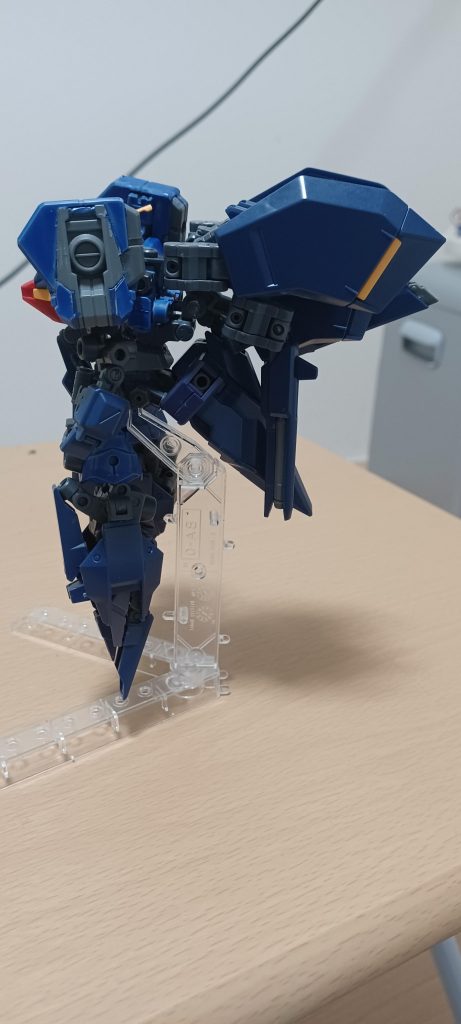 仕事が荒いのが、まるわかりで恥ずかしい武器まで手がとれず、次の休みに持ち越しです、塗装もやっていこうかなと、ウーンドウォートの改造も同時進行しています、そちらも見てくれたら嬉しいです 