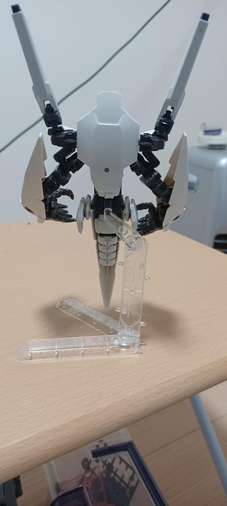 バックショット、スカートも、少しこだわってみました、