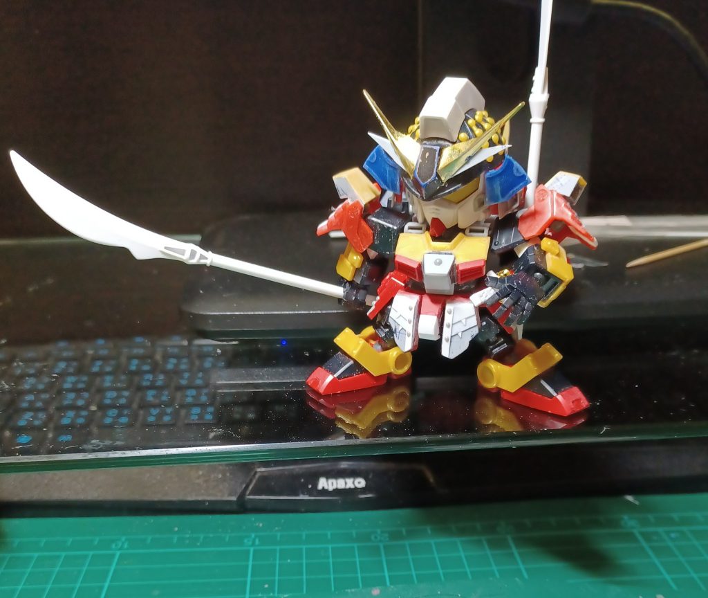 次代－暮荒烈驅主，這次是由gundam an-01twilight axis主機為 概念改造武者，配色上是参考原武者荒烈，今次亦加册入我的百鬼糸列一角中的武士。–3枚目/制作者：@kcwong13002623