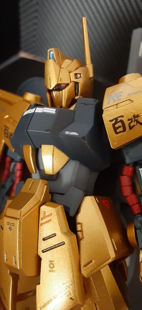 いちおう通常の百式ヘッドも作ったので、換装できます。