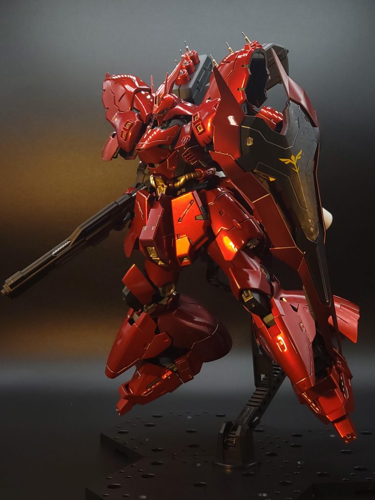 ■武装あり版武装は極めてシンプルですが、サザビーのサイズになると非常に迫力があります。