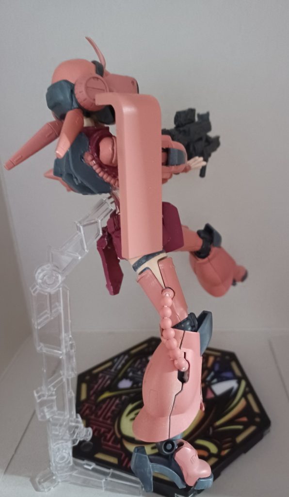 ウエストを交換したのでベースの取り付けも可能になりました。前回は初作成でしたので考えずに埋めてしまったのが反省点