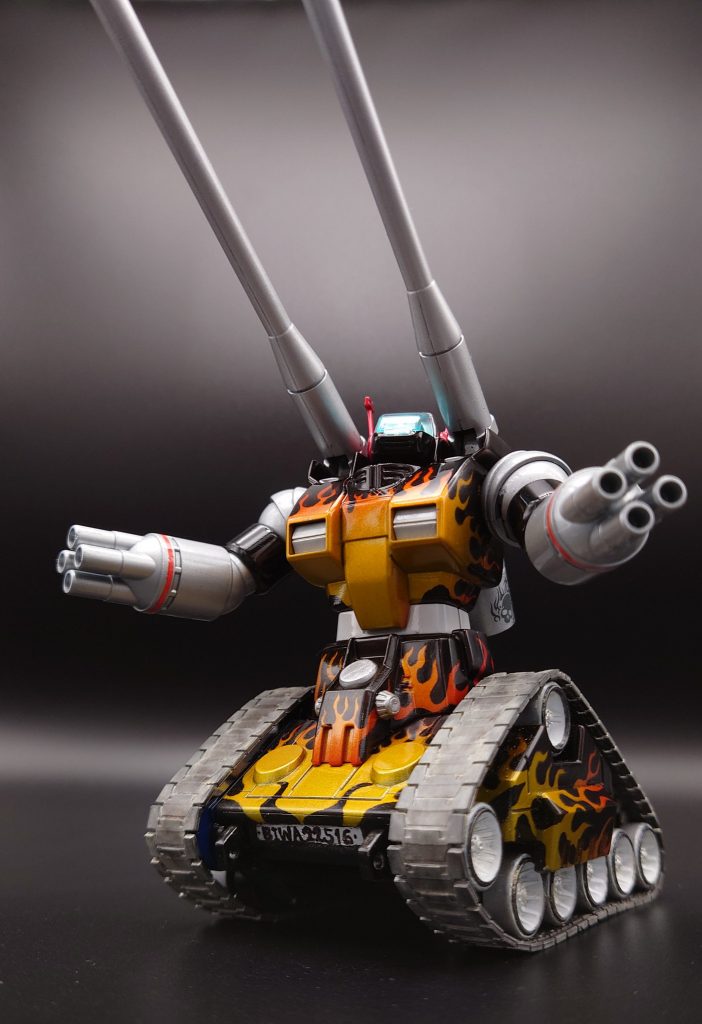 ガンタンク（ホットロッドフレアカスタム）–5枚目/制作者：びわ